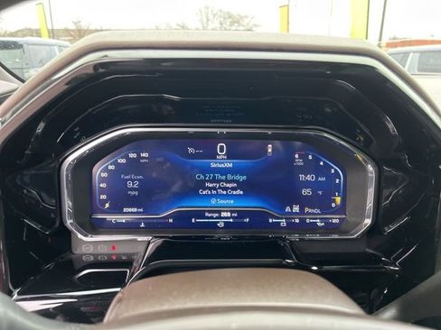 Used 2024 Chevrolet Silverado 2500 LTZ w/ LTZ Convenience Package image 21