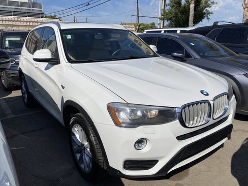 Used 2017 BMW X3 xDrive28i AWD/4WD image 3