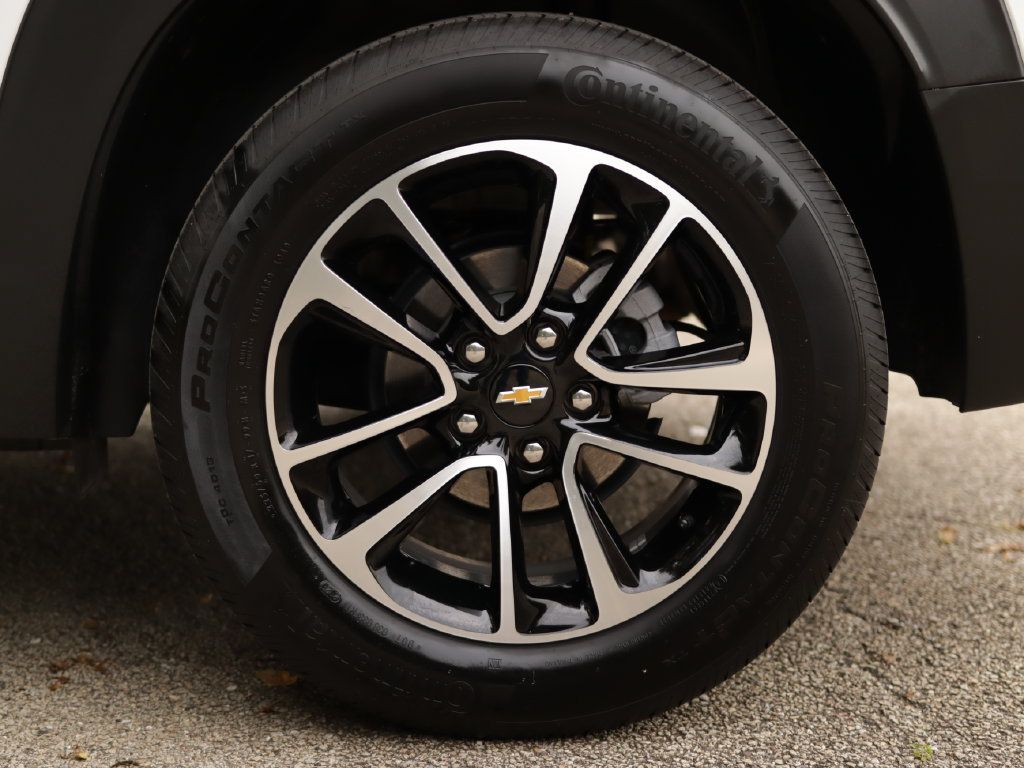 Used 2026 Chevrolet TrailBlazer LT w/ LT Cold Weather Package FWD image 33