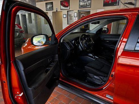 Used 2024 Mitsubishi Outlander Sport AWD image 16