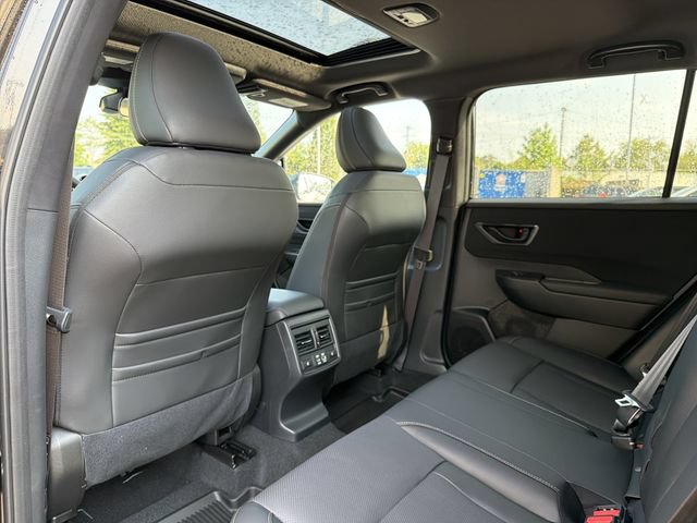 New 2026 Subaru Outback Limited AWD/4WD image 12