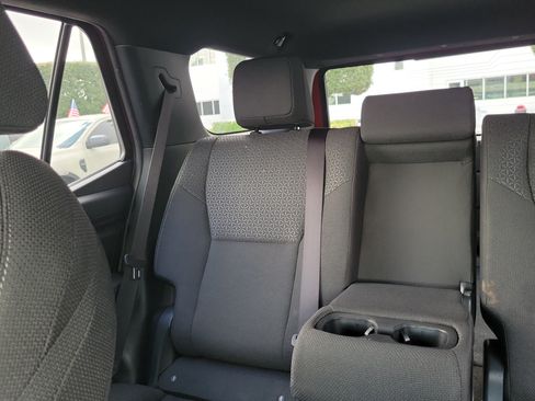 Used 2025 Toyota 4Runner SR5 AWD/4WD image 20