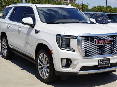 Used 2022 GMC Yukon Denali AWD/4WD image 3