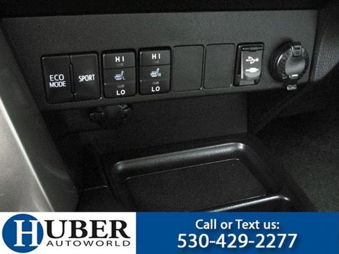 Used 2015 Toyota RAV4 Limited image 11