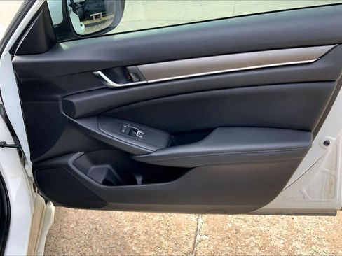 Used 2018 Honda Accord Hybrid image 22