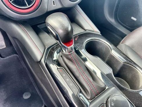 Used 2021 Chevrolet Blazer RS w/ Enhanced Convenience Package image 15