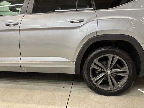 Used 2022 Volkswagen Atlas SEL R-Line AWD/4WD image 6