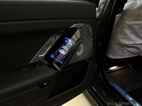 Used 2026 BMW i7 xDrive60 w/ Executive Package image 15