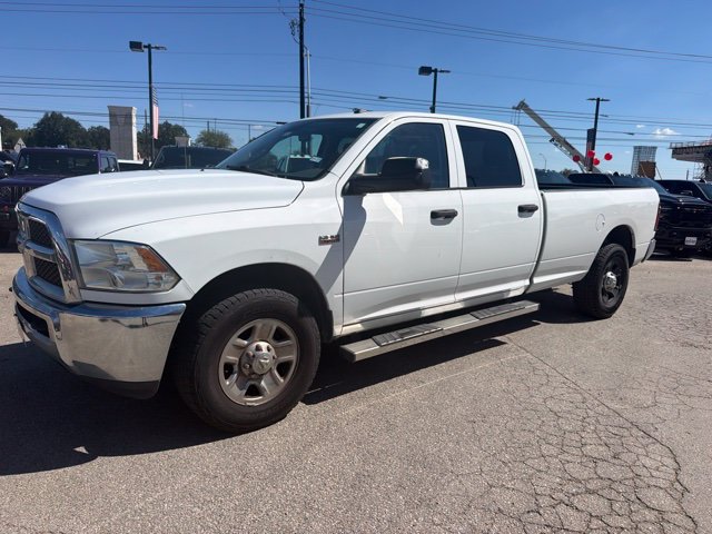 Used 2014 RAM 2500 Tradesman w/ Chrome Appearance Group RWD image 2