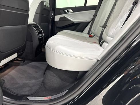 Used 2026 BMW X5 xDrive40i w/ Climate Comfort Package AWD/4WD image 40