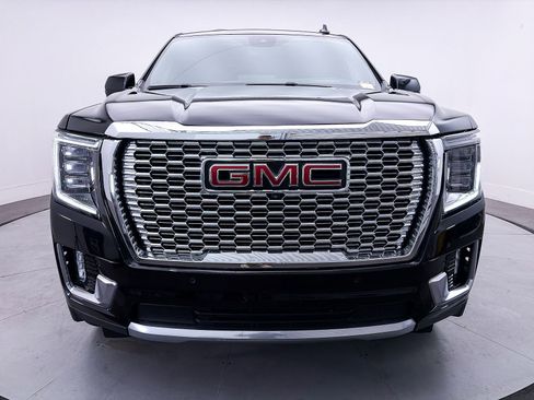 Used 2023 GMC Yukon XL Denali AWD/4WD image 13