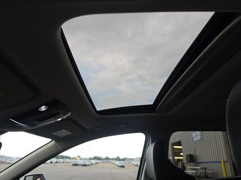 Used 2023 Kia Niro Wave w/ Wave Preserve Package FWD image 9