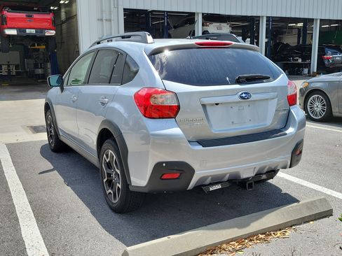 Used 2017 Subaru Crosstrek 2.0i Premium image 4