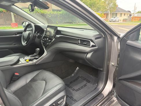 Used 2024 Toyota Camry XSE FWD image 27