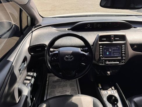 Used 2021 Toyota Prius FWD image 14