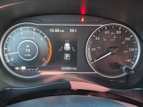 Used 2020 Nissan Kicks SV w/ Exterior Package image 12