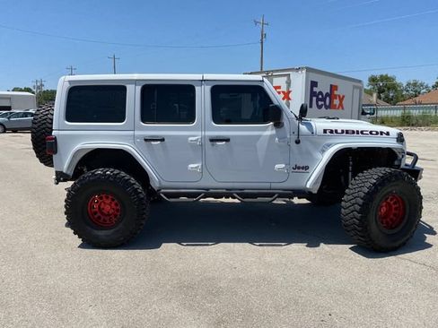 Used 2023 Jeep Wrangler Unlimited Rubicon w/ LED Lighting Group AWD/4WD image 7