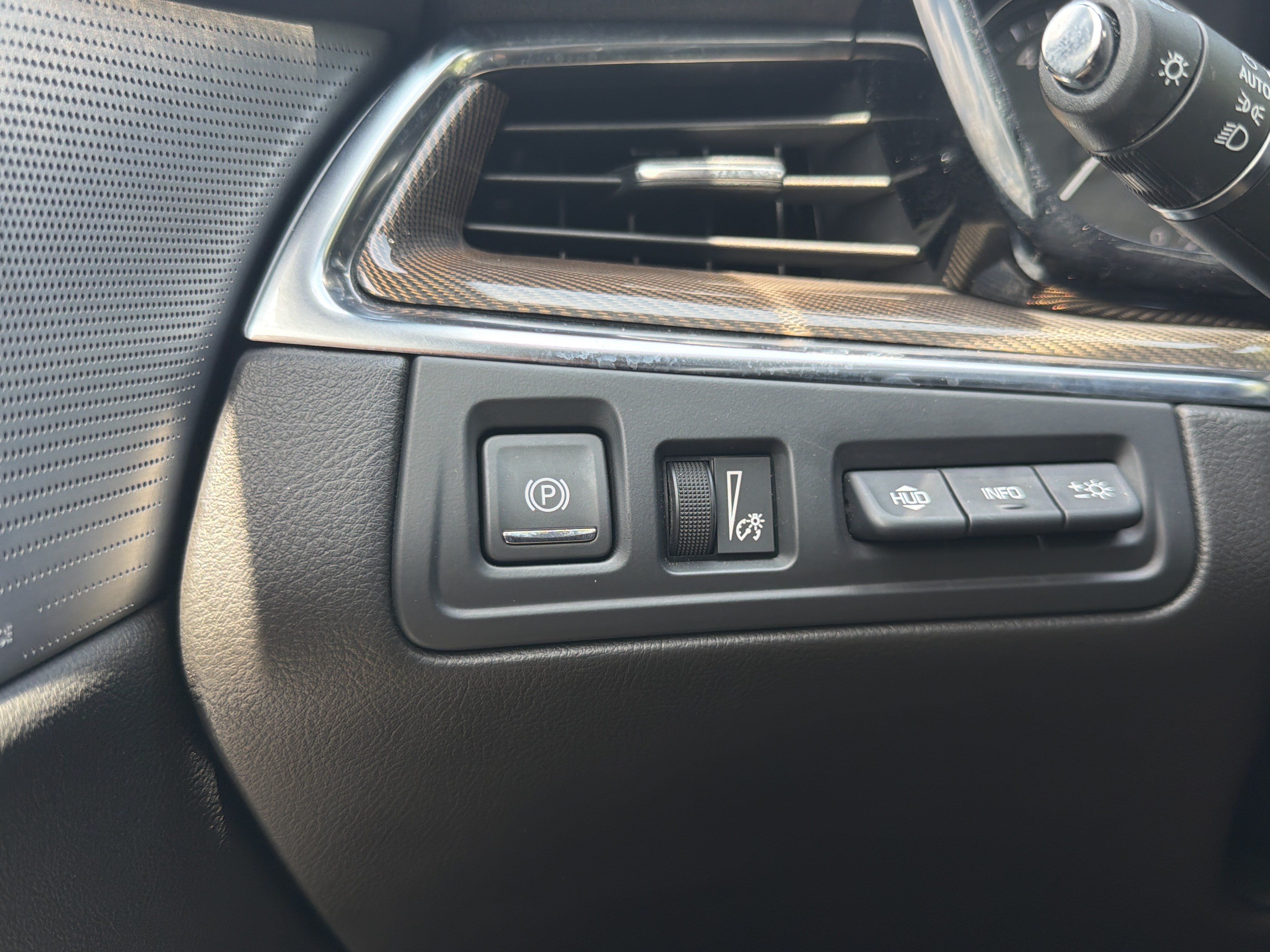 Certified 2022 Cadillac XT5 Premium Luxury w/ Platinum Package FWD image 30