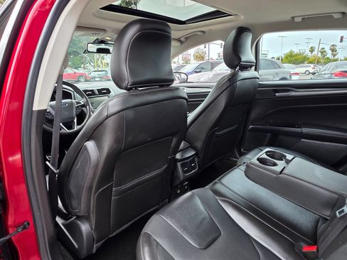 Used 2015 Ford Fusion Energi Titanium w/ Driver Assist Package FWD image 17