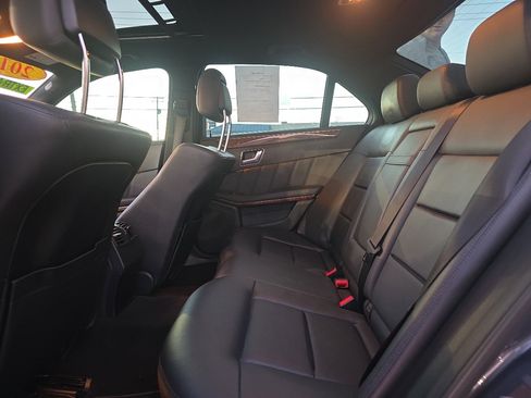 Used 2013 Mercedes-Benz E 350 Sedan image 25