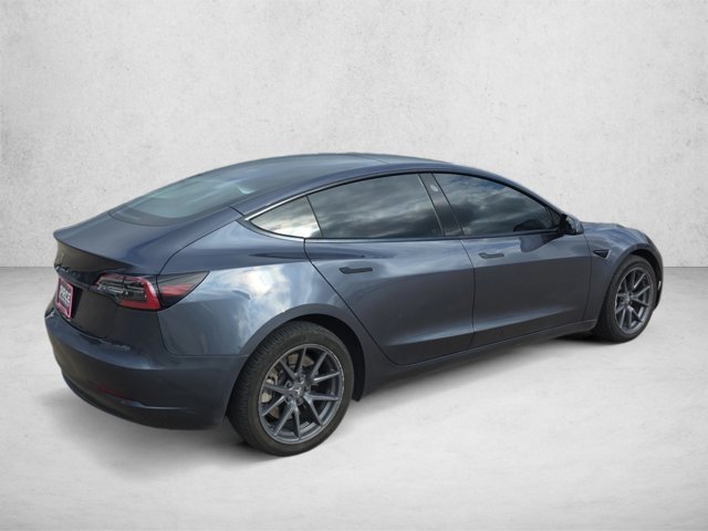 Used 2023 Tesla Model 3 Standard Range RWD image 5