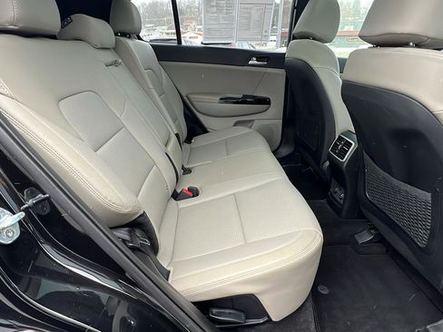 Used 2021 Kia Sportage S w/ S AWD Premium Package image 15