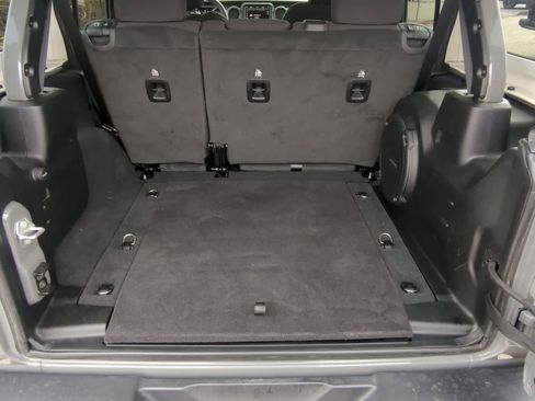 Certified 2023 Jeep Wrangler Unlimited Sport image 32