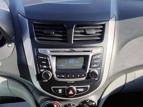 Used 2017 Hyundai Accent SE image 12