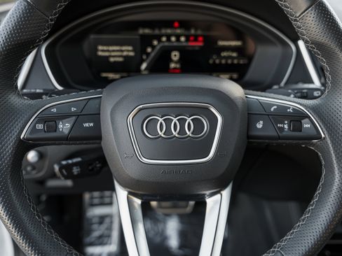 Used 2024 Audi SQ5 Prestige w/ Prestige Package image 17