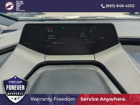 Used 2025 Toyota Prius LE FWD image 35