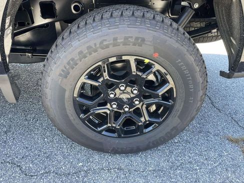 New 2025 Ford F150 XLT w/ Equipment Group 302A MID image 21