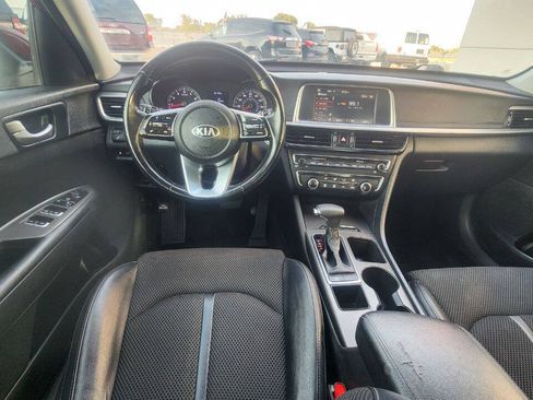 Used 2020 Kia Optima S FWD image 12