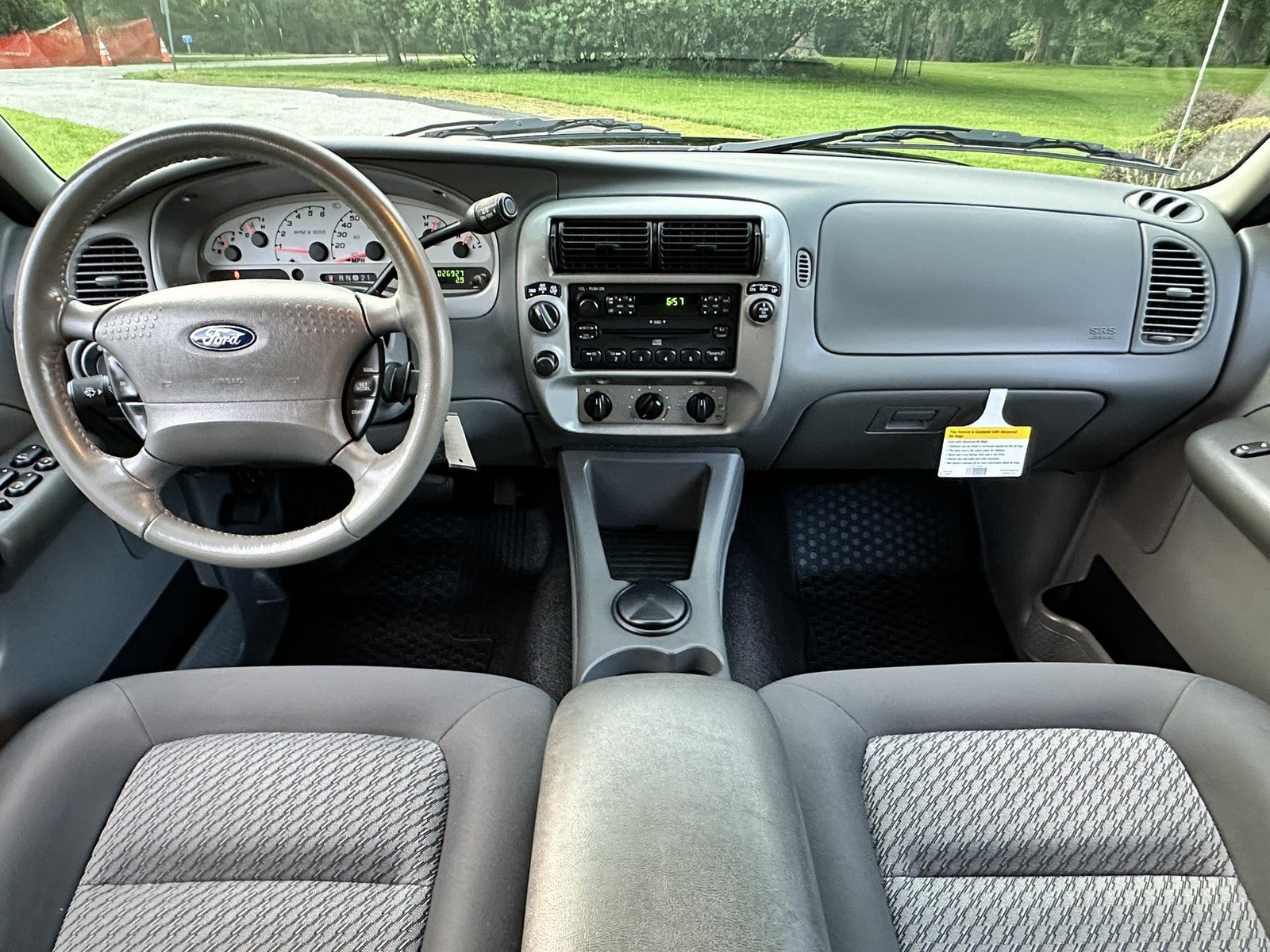 Used 2004 Ford Explorer Sport Trac 4x4 image 14