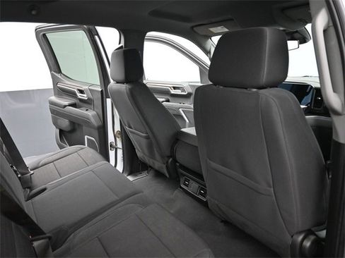 Used 2023 Chevrolet Silverado 1500 RST w/ Z71 Off-Road Package image 20