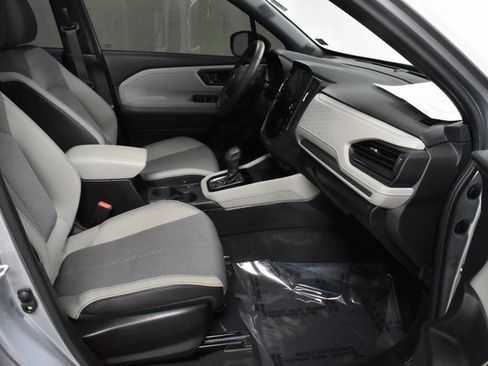 Used 2025 Subaru Forester Premium image 14