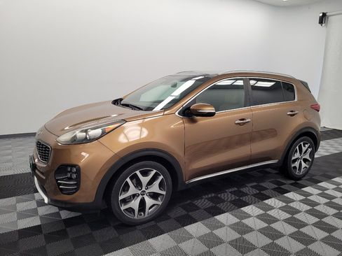 Used 2017 Kia Sportage SX FWD image 2