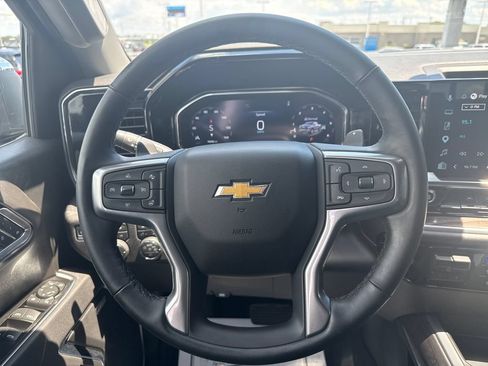 Used 2026 Chevrolet Silverado 1500 LTZ w/ LTZ Premium Package AWD/4WD image 18