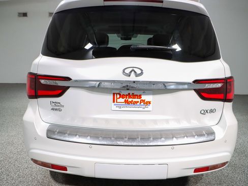 Used 2024 INFINITI QX80 Luxe image 8