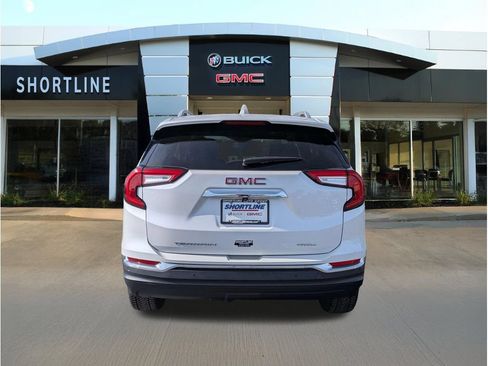 Used 2022 GMC Terrain SLT AWD/4WD image 4