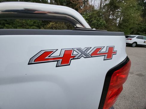 Certified 2016 Chevrolet Silverado 2500 W/T w/ Snow Plow Prep Package image 37