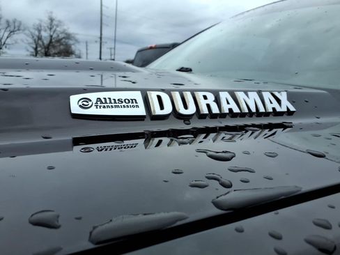 Used 2018 GMC Sierra 2500 SLT w/ Duramax Plus Package image 5