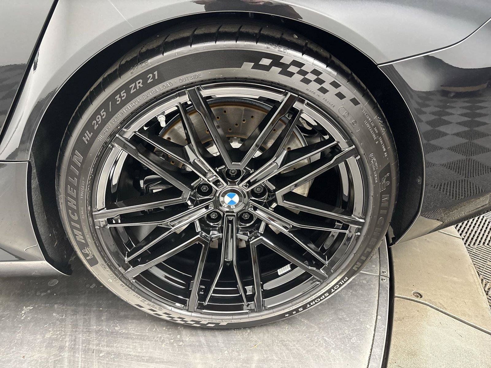 New 2027 BMW M5 w/ Executive Package AWD/4WD image 27