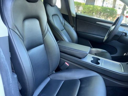 Used 2023 Tesla Model Y Long Range AWD/4WD image 19