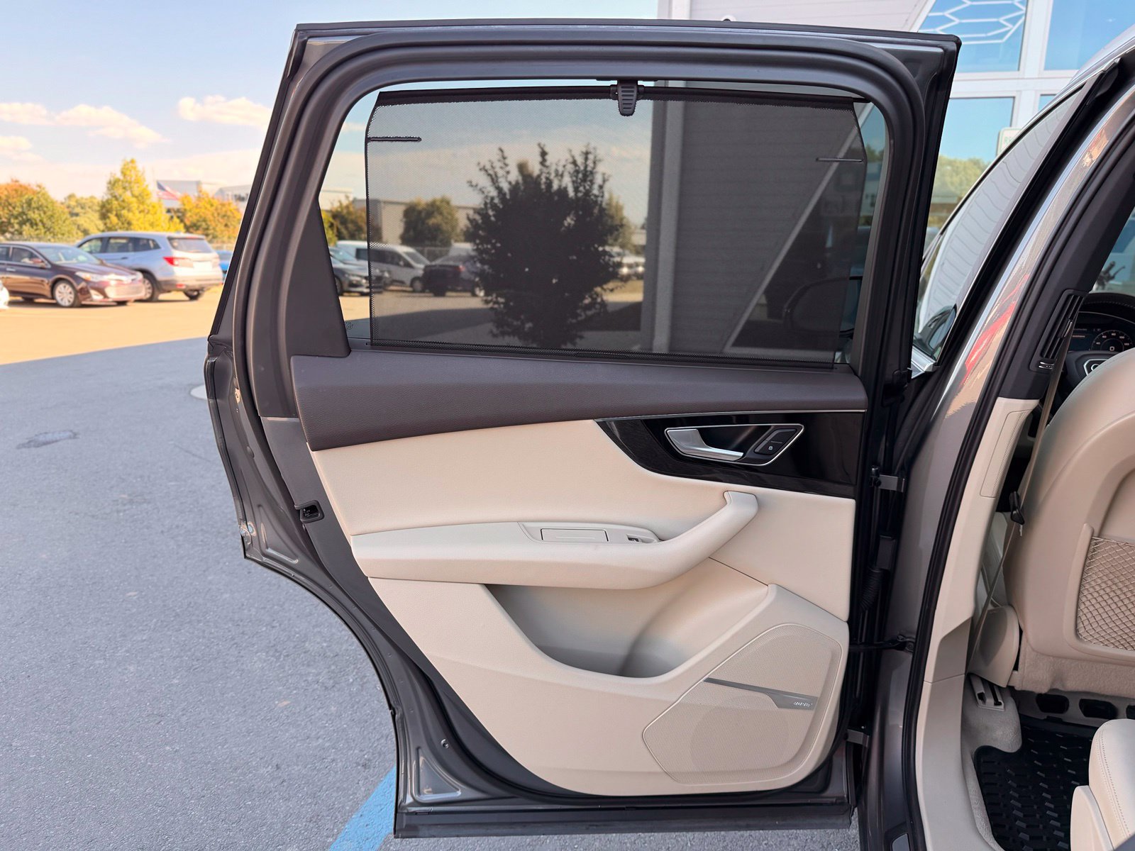Used 2018 Audi Q7 3.0T Prestige w/ Prestige Package AWD/4WD image 26