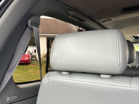 Used 2000 Lexus LX 470 4WD image 33