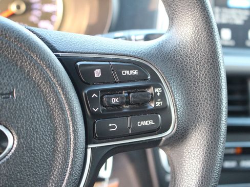 Used 2018 Kia Optima LX image 19