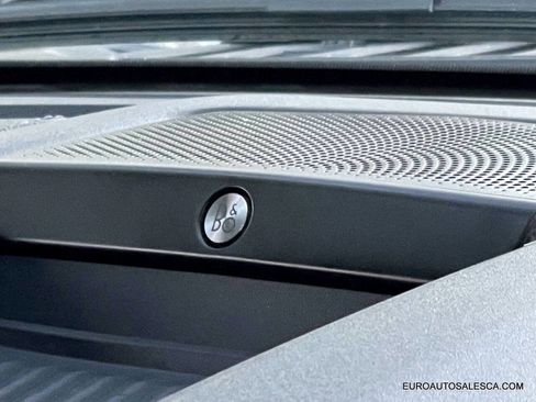 Used 2018 Ford F150 Raptor w/ Equipment Group 802A Luxury image 35