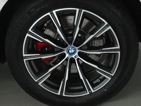 Used 2024 BMW X5 xDrive50e w/ Executive Package AWD/4WD image 41