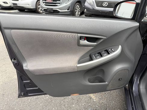 Used 2014 Toyota Prius Two FWD image 15