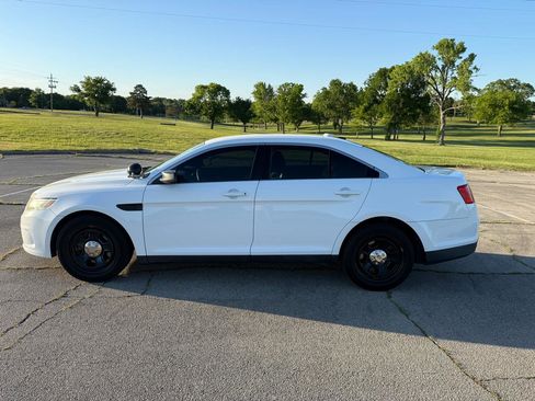 Used 2014 Ford Taurus Police Interceptor AWD image 3